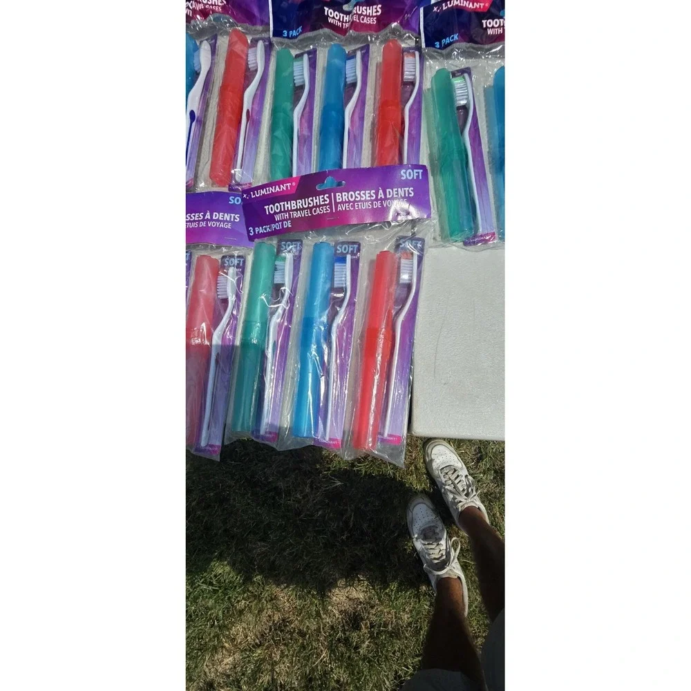 Lot Of 17 3 Piece Tooth Brushes With Travel Cases